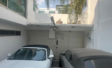 ¡Casa en Venta o Renta! a 5 min de Plaza mayor en Valle del Campestre, LEON, GTO.