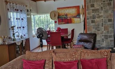 Parcela en Venta en EL PAPAGAYO/ PARCELA DE 5000 METROS CON CASA Y PISCINA /RECEPCION FINAL/ PARCELACION CON ACCESO CONTROLADO