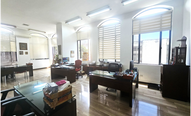 OFICINA O CONSULTORIO EN ARRIENDO, EL PEÑON CALI