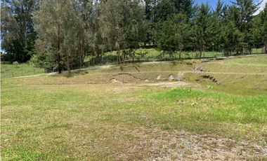 Venta de Lote Unidad Cerrada de Casas en El Retiro Sector Fizebad