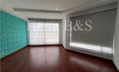 VENTA CASA SAN JOSÉ DE BAVARIA BOGOT $2.700.000.000