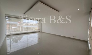 VENTA CASA SAN JOSÉ DE BAVARIA BOGOT $2.700.000.000