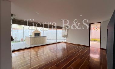 VENTA CASA SAN JOSÉ DE BAVARIA BOGOT $2.700.000.000