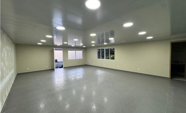 ARRIENDO HERMOSA BODEGA + OFICINA EN ENVIGADO