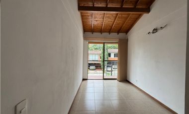 Casa en loma cumbres para la renta amoblada