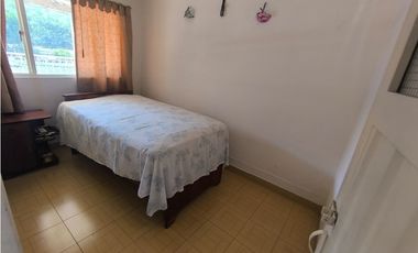 VENDE CASA EN VILLETA