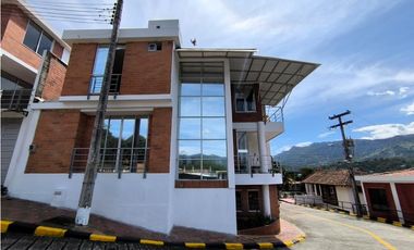 VENDE CASA EN CONJUNTO CERRADO DE VILLETA