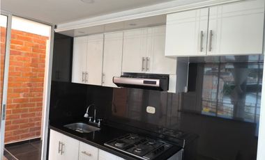 VENDE CASA EN CONJUNTO CERRADO DE VILLETA