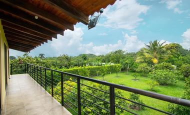 Finca En El Sector Paso De La Torre. Rozo. muy cerca del Aeropuerto