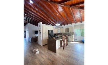 Finca En El Sector Paso De La Torre. Rozo. muy cerca del Aeropuerto