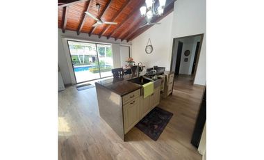 Finca En El Sector Paso De La Torre. Rozo. muy cerca del Aeropuerto