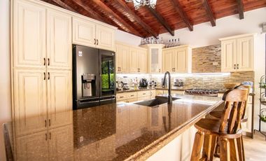 Finca En El Sector Paso De La Torre. Rozo. muy cerca del Aeropuerto