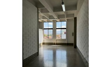 SE ARRIENDA LOCAL COMERCIAL MEDELLIN