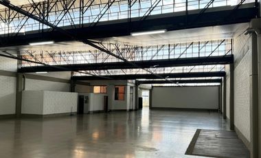 SE ARRIENDA LOCAL COMERCIAL MEDELLIN