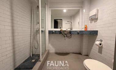 Exclusiva oficina de 3 pisos en Providencia