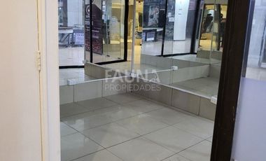 Oportunidad Única: Local Comercial En Huerfanos