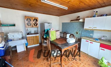 CASA EN AVENIDA PRINCIPAL DE TONGOY