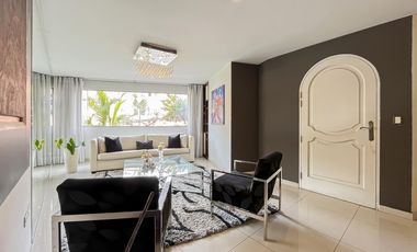 Vendo lindo y amplio departamento en Santiago de Surco
