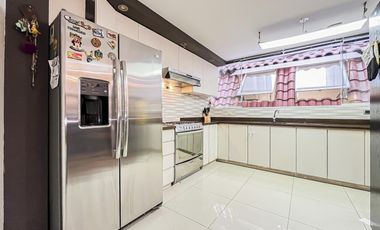 Vendo lindo y amplio departamento en Santiago de Surco