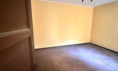 Venta de Casa como Terreno en Breña