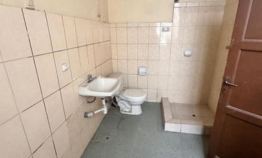 Venta de Casa como Terreno en Breña