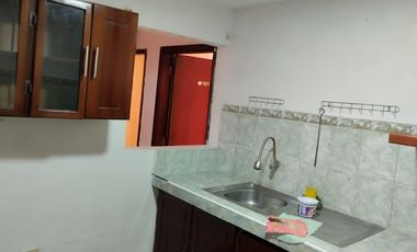 se vende Casa frente a la Cooperativa Cooprogreso - Calderón