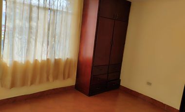 se vende Casa frente a la Cooperativa Cooprogreso - Calderón
