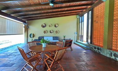 RESIDENCIA CAMPESTRE EN NOGUERAS, 2 NIVELES, 3 RECÁMARAS, 2.5 BAÑOS, TERRAZA