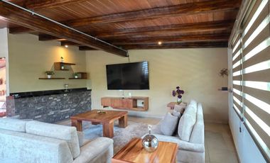 RESIDENCIA CAMPESTRE EN NOGUERAS, 2 NIVELES, 3 RECÁMARAS, 2.5 BAÑOS, TERRAZA