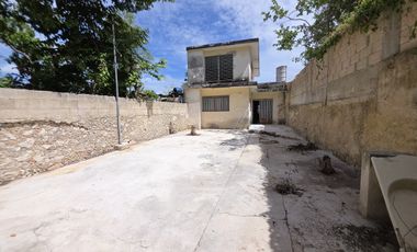 CASA EN VENTA PARA REMODELAR EN EL CENTRO DE MERIDA, REMATE!!