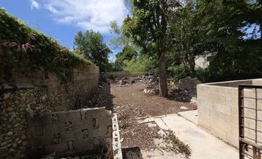 CASA EN VENTA PARA REMODELAR EN EL CENTRO DE MERIDA, REMATE!!