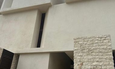 Villa con roof top frente al mar en San Bruno