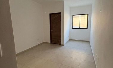 CASA EN VENTA EN CUMBRES SANTORAL II / DOMINIO CUMBRES