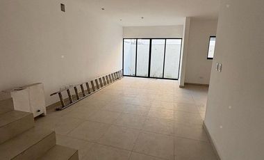 CASA EN VENTA EN CUMBRES SANTORAL II / DOMINIO CUMBRES