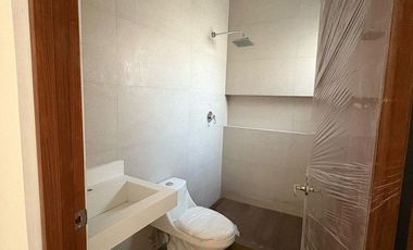 CASA EN VENTA EN CUMBRES SANTORAL II / DOMINIO CUMBRES