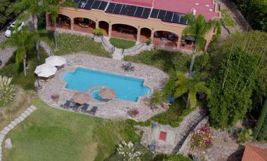 Hermosa Casa en Venta en Ajijic Chapala con Alberca