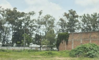 Terreno en Venta sobre Periférico y casi Av Vallarta