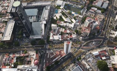 Excelente Propiedad en Venta a un lado de MIDTOWN