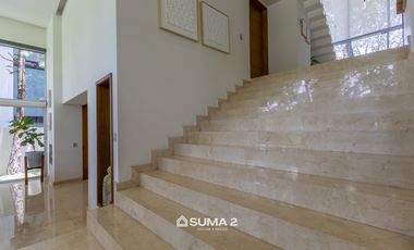 Preciosa Casa en Venta en el Cielo Country Club