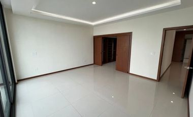 Residencia de lujo en Villa Verona, Zapopan – diseño moderno y espacios amplios