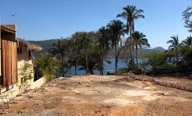 Terreno en Venta enfrente de PLAYA en Fraccionamiento Privado, CHACALILLA