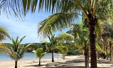 Terreno en Venta enfrente de PLAYA en Fraccionamiento Privado, CHACALILLA