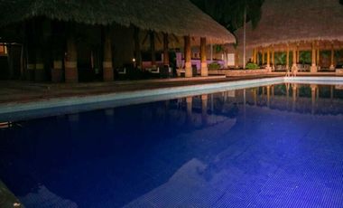 Terreno en Venta enfrente de PLAYA en Fraccionamiento Privado, CHACALILLA