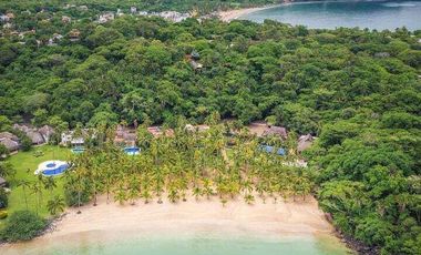 Terreno en Venta enfrente de PLAYA en Fraccionamiento Privado, CHACALILLA