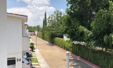 CASA RENTA EN PRIVADA EL ROCIO, CORREGIDORA QUERETARO