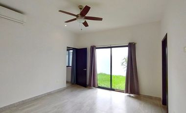 CASA EN VENTA EN AMORADA, zona CARRETERA NACIONAL