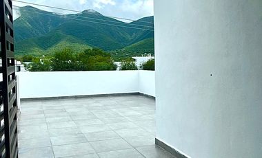 CASA EN VENTA EN AMORADA, zona CARRETERA NACIONAL