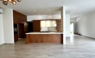 CASA EN VENTA EN AMORADA, zona CARRETERA NACIONAL