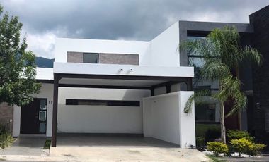 CASA EN VENTA EN AMORADA, zona CARRETERA NACIONAL