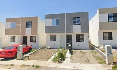 Casa en Venta a 20 min de Plaza Domena